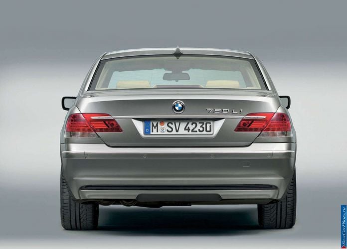 2006 BMW 750Li - фотография 28 из 40 2006 BMW 750Li - фотография 28 из 40