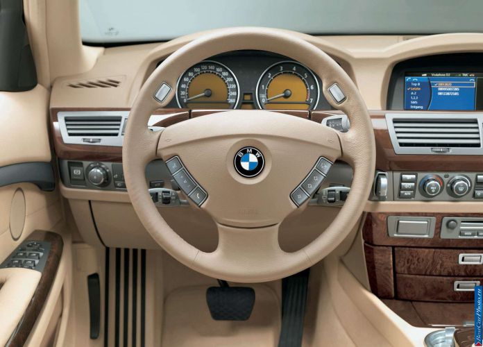 2006 BMW 750Li - фотография 31 из 40 2006 BMW 750Li - фотография 31 из 40