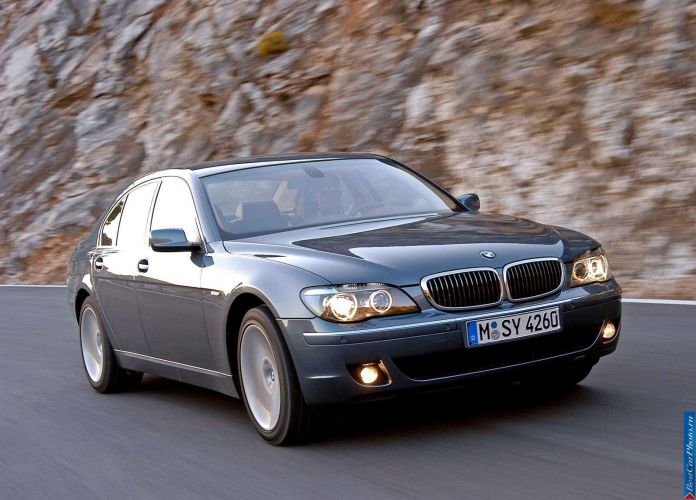 2006 BMW 750i - фотография 7 из 19 2006 BMW 750i - фотография 7 из 19