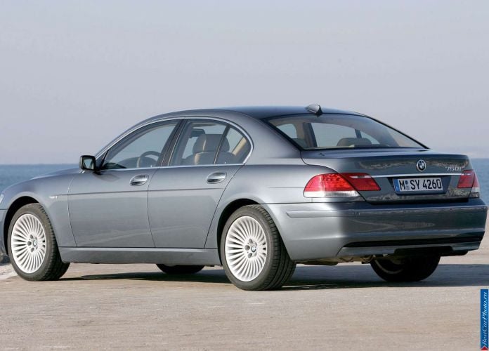2006 BMW 750i - фотография 15 из 19 2006 BMW 750i - фотография 15 из 19