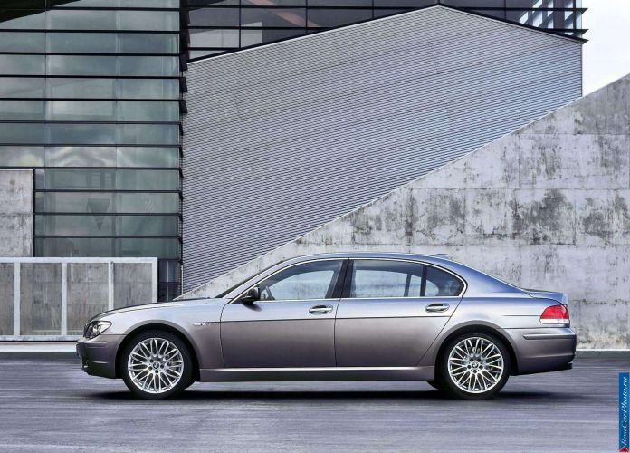 2006 BMW 760Li - фотография 2 из 5 2006 BMW 760Li - фотография 2 из 5