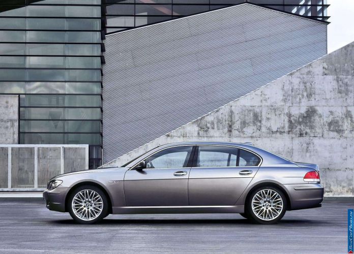 2006 BMW 760Li - фотография 2 из 5