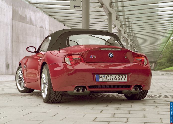 2006 BMW Z4 M Roadster - фотография 19 из 39