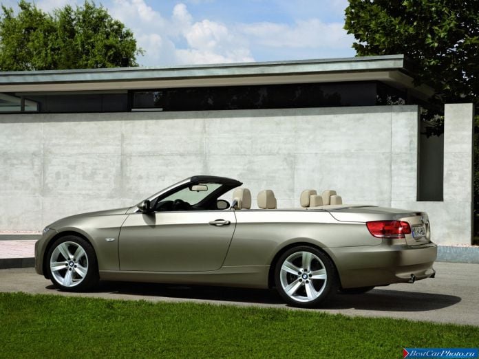 2007 BMW 335i Convertible - фотография 21 из 23