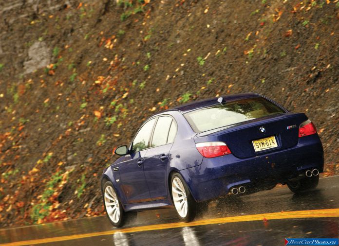 2007 BMW 5-series M Sedan - фотография 35 из 57 2007 BMW 5-series M Sedan - фотография 35 из 57