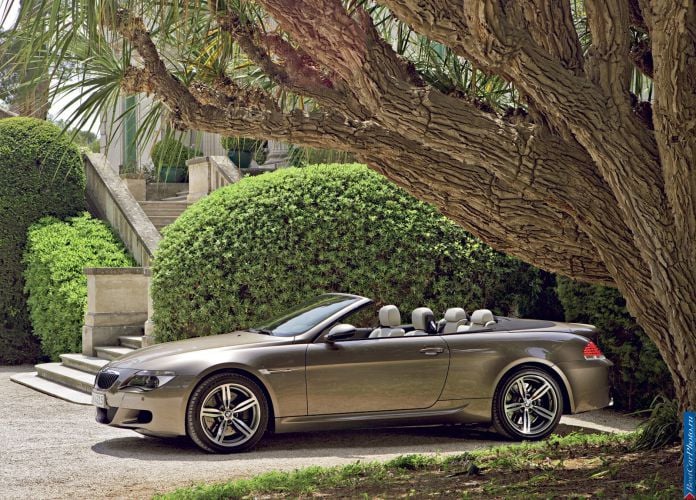 2007 BMW 6-series M Convertible - фотография 2 из 86 2007 BMW 6-series M Convertible - фотография 2 из 86