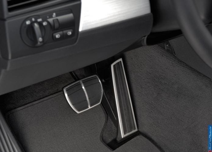 2007 BMW X3 - фотография 44 из 69
