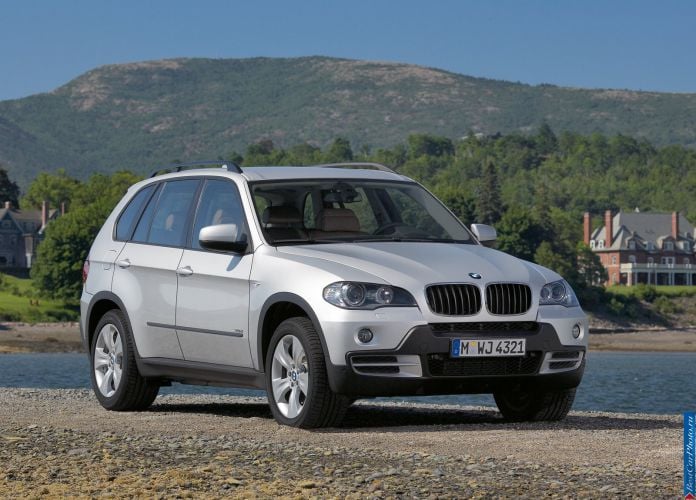 2007 BMW X5 3.0d - фотография 2 из 13