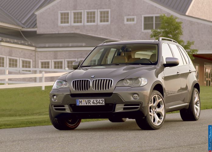 2007 BMW X5 4.8i - фотография 2 из 34