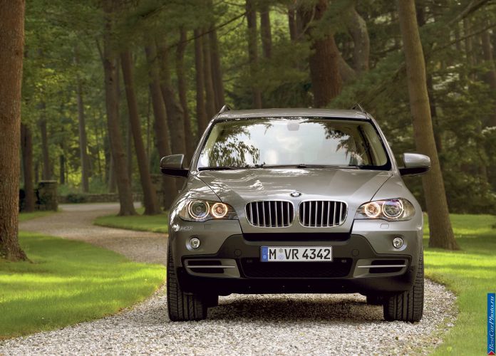 2007 BMW X5 4.8i - фотография 9 из 34