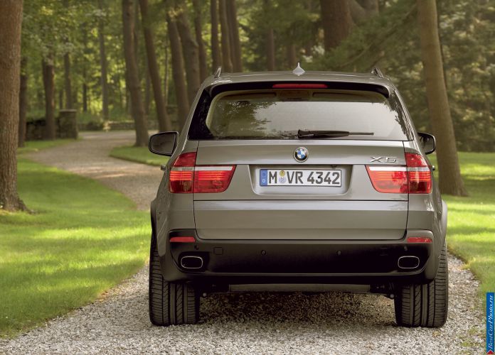 2007 BMW X5 4.8i - фотография 16 из 34