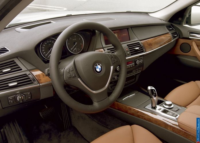 2007 BMW X5 4.8i - фотография 19 из 34