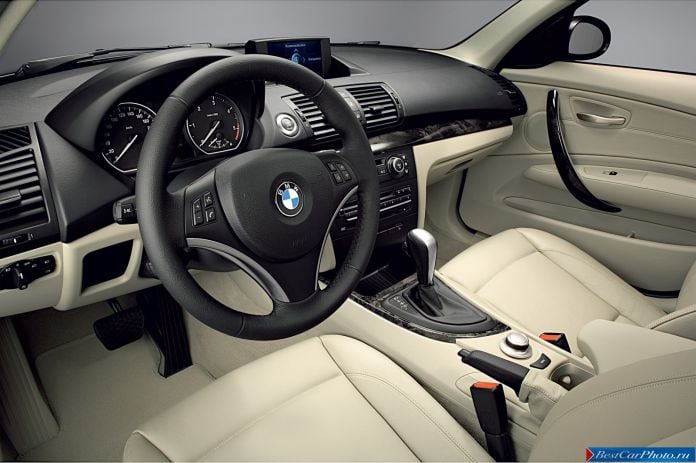 2008 BMW 1-series - фотография 19 из 28