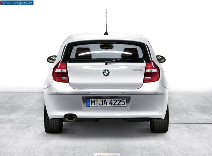 2008 BMW 1-series 3-door - фотография 28 из 42 2008 BMW 1-series 3-door - фотография 28 из 42