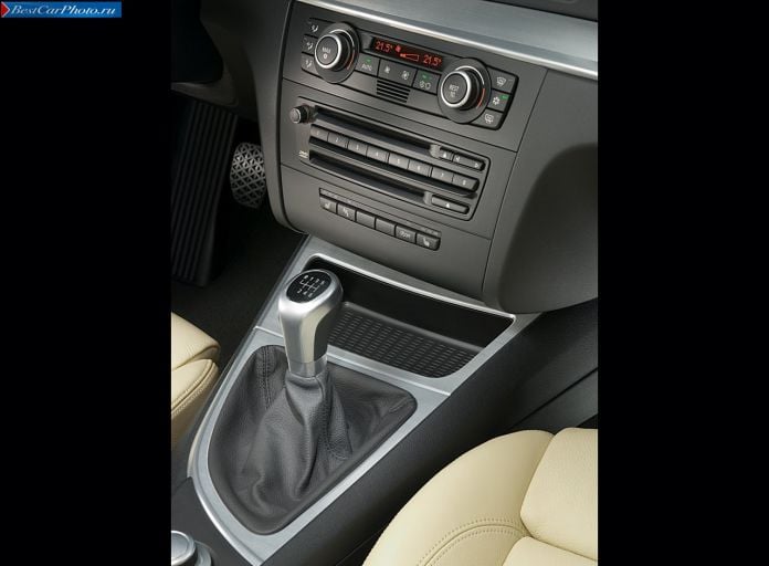 2008 BMW 1-series 3-door - фотография 42 из 42 2008 BMW 1-series 3-door - фотография 42 из 42