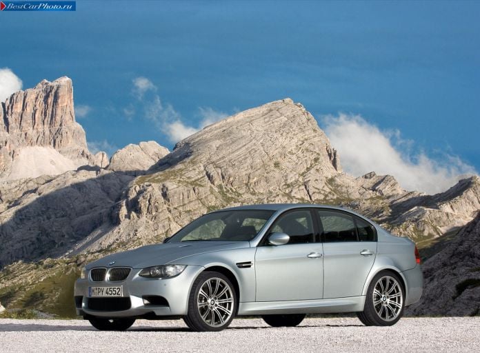 2008 BMW M3 Sedan - фотография 8 из 31