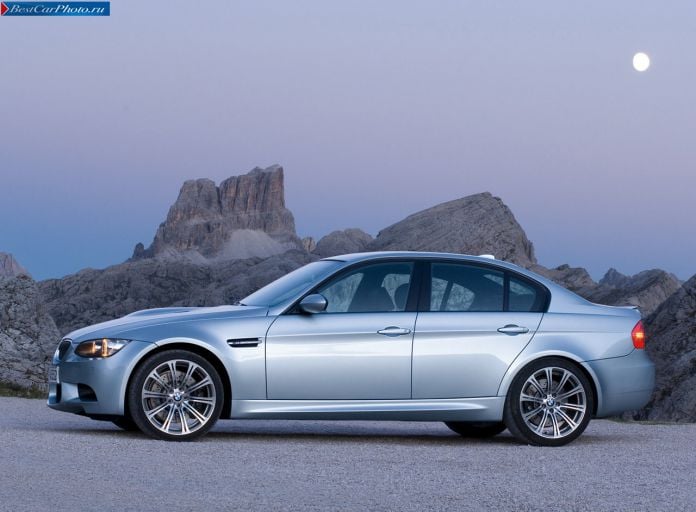 2008 BMW M3 Sedan - фотография 11 из 31 2008 BMW M3 Sedan - фотография 11 из 31