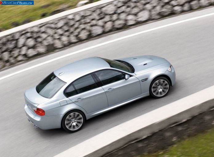 2008 BMW M3 Sedan - фотография 17 из 31