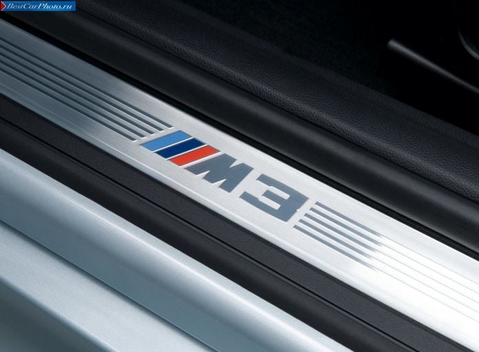 2008 BMW M3 Sedan - фотография 24 из 31 2008 BMW M3 Sedan - фотография 24 из 31