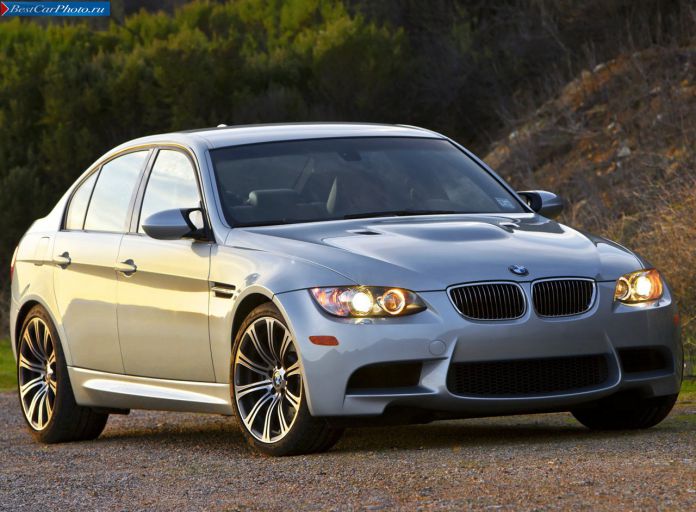 2008 BMW M3 Sedan US-version - фотография 4 из 28