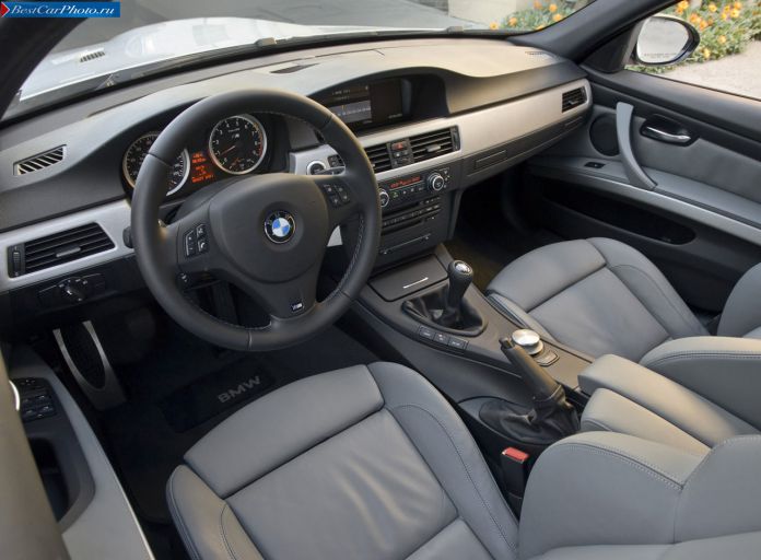 2008 BMW M3 Sedan US-version - фотография 6 из 28