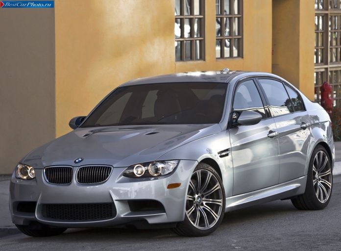 2008 BMW M3 Sedan US-version - фотография 8 из 28 2008 BMW M3 Sedan US-version - фотография 8 из 28
