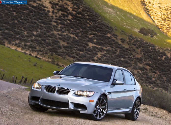 2008 BMW M3 Sedan US-version - фотография 9 из 28 2008 BMW M3 Sedan US-version - фотография 9 из 28
