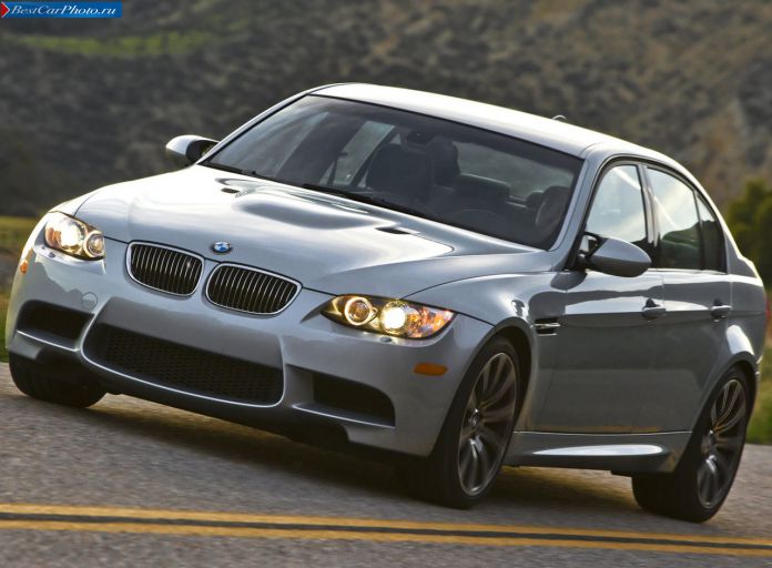 2008 BMW M3 Sedan US-version - фотография 17 из 28 2008 BMW M3 Sedan US-version - фотография 17 из 28