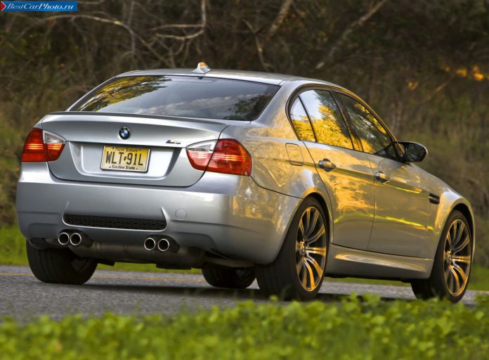 2008 BMW M3 Sedan US-version - фотография 22 из 28 2008 BMW M3 Sedan US-version - фотография 22 из 28