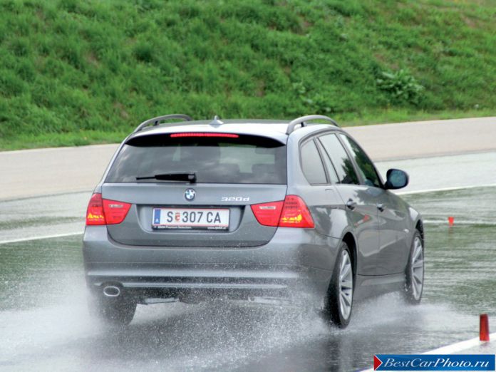 2008 BMW 3-series Touring - фотография 38 из 56