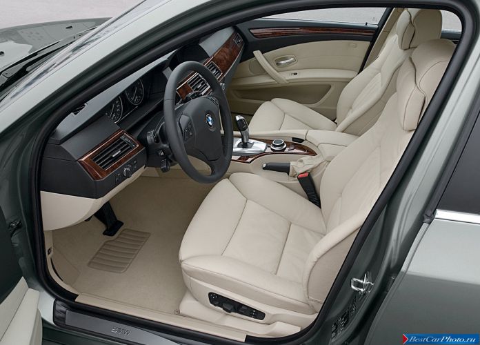 2008 BMW 5-series Sedan - фотография 28 из 30