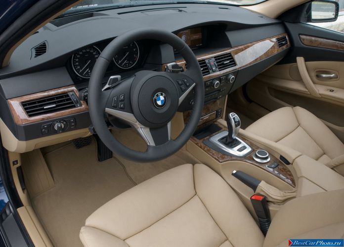 2008 BMW 5-series Touring - фотография 23 из 30