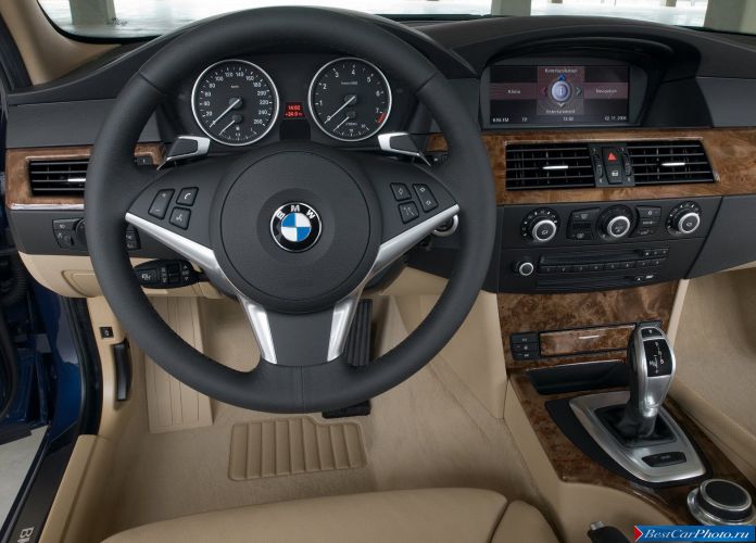 2008 BMW 5-series Touring - фотография 25 из 30