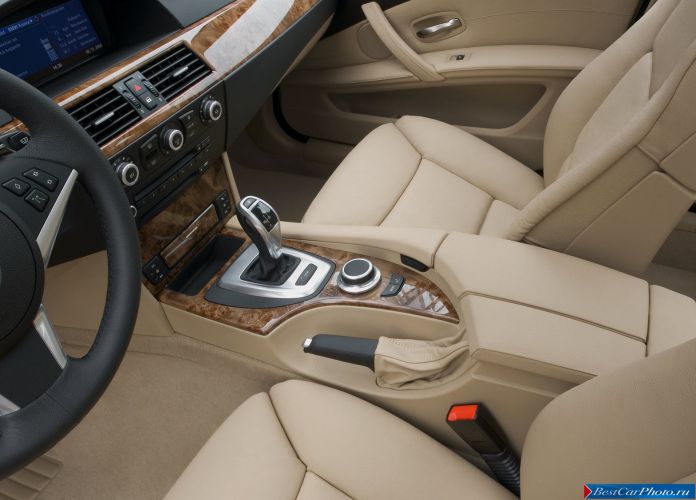 2008 BMW 5-series Touring - фотография 27 из 30