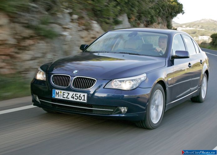 2008 BMW 530i Sedan - фотография 7 из 72