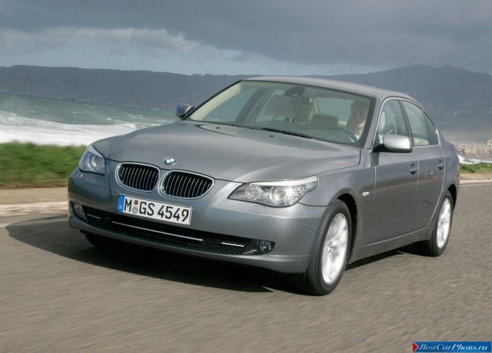 2008 BMW 530i Sedan - фотография 11 из 72