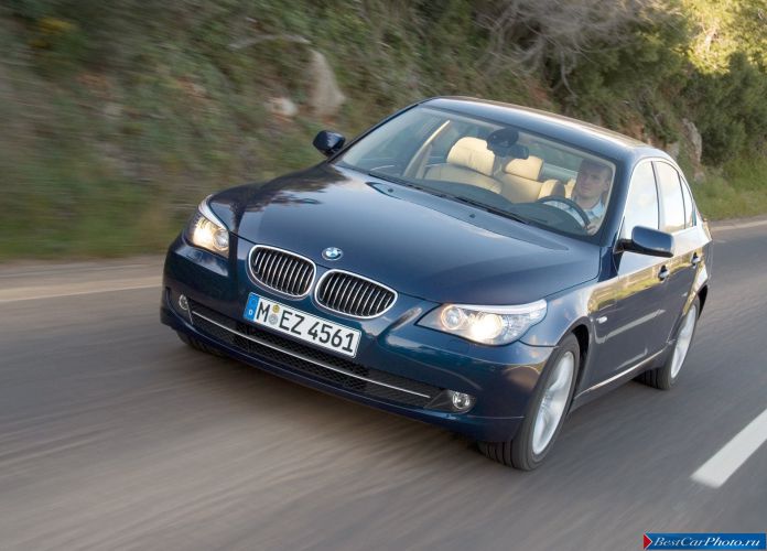 2008 BMW 530i Sedan - фотография 13 из 72