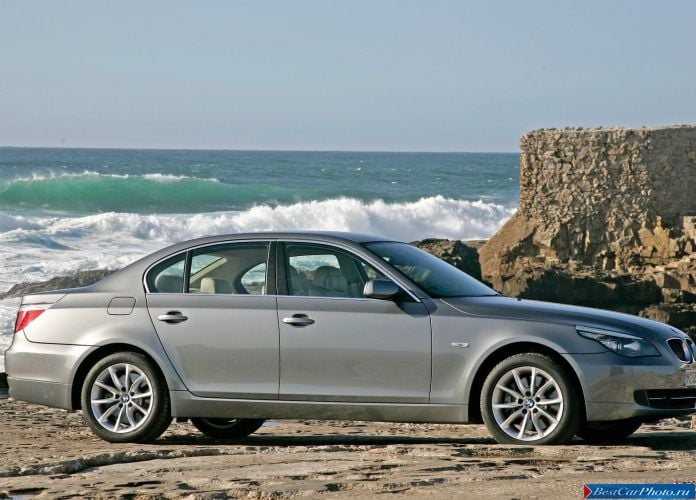 2008 BMW 530i Sedan - фотография 17 из 72 2008 BMW 530i Sedan - фотография 17 из 72