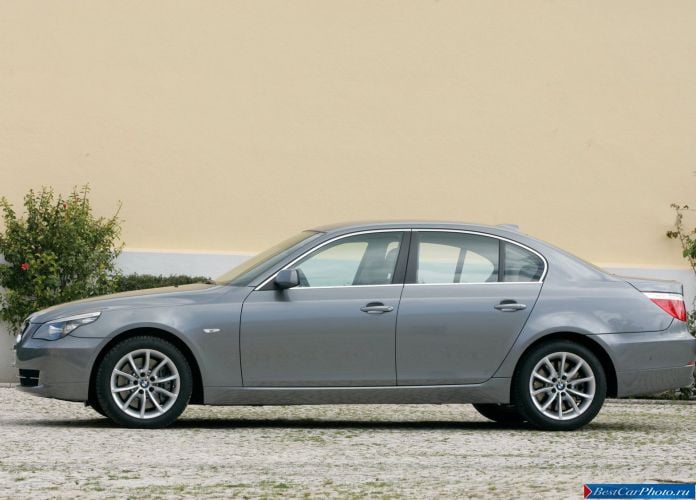 2008 BMW 530i Sedan - фотография 22 из 72 2008 BMW 530i Sedan - фотография 22 из 72