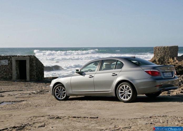 2008 BMW 530i Sedan - фотография 30 из 72 2008 BMW 530i Sedan - фотография 30 из 72