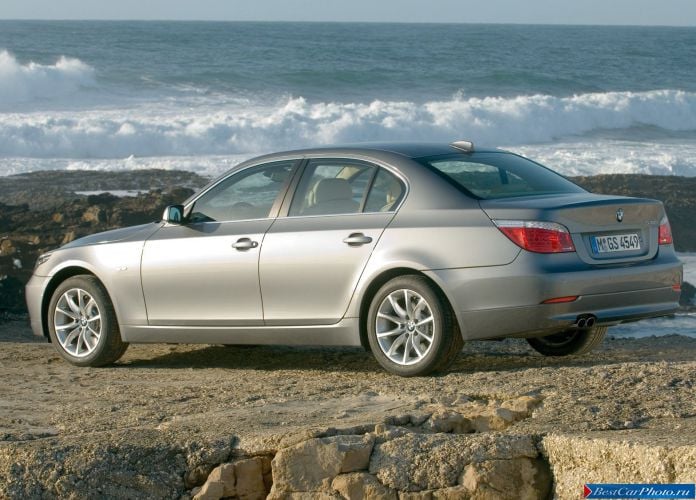 2008 BMW 530i Sedan - фотография 32 из 72