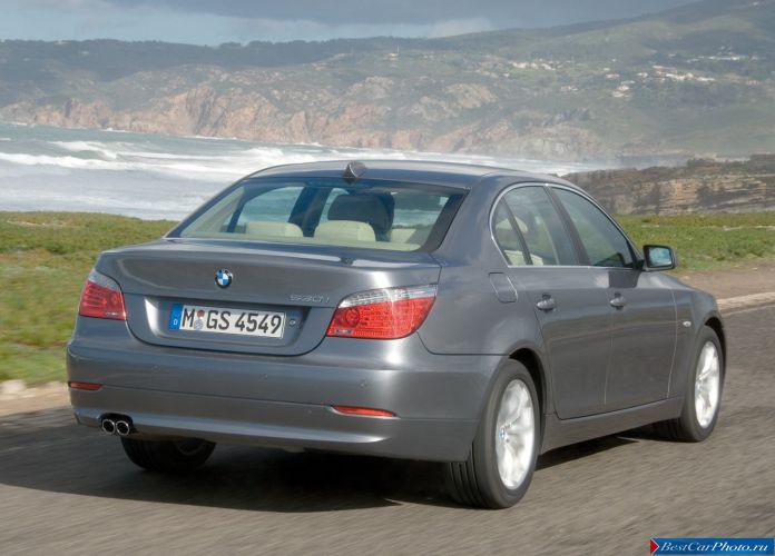 2008 BMW 530i Sedan - фотография 33 из 72 2008 BMW 530i Sedan - фотография 33 из 72