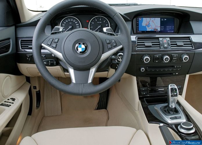 2008 BMW 530i Sedan - фотография 40 из 72 2008 BMW 530i Sedan - фотография 40 из 72