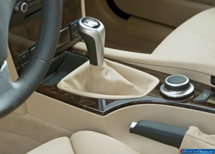 2008 BMW 530i Sedan - фотография 46 из 72 2008 BMW 530i Sedan - фотография 46 из 72