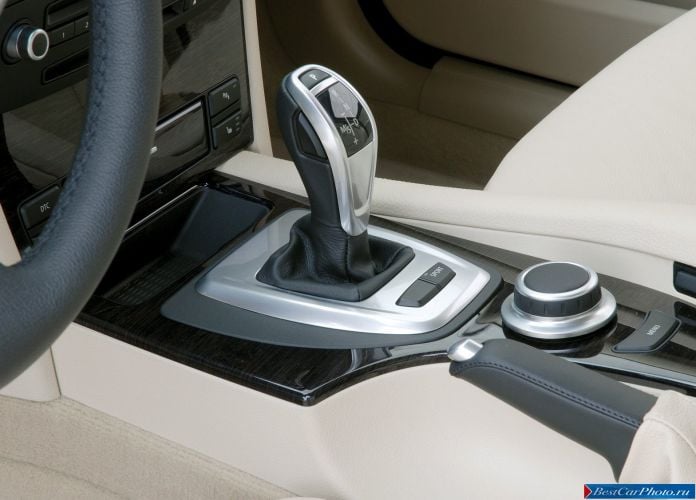 2008 BMW 530i Sedan - фотография 47 из 72 2008 BMW 530i Sedan - фотография 47 из 72