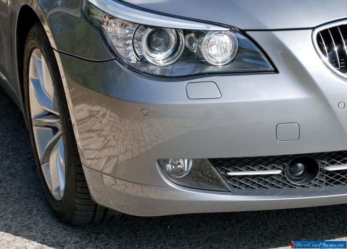 2008 BMW 530i Sedan - фотография 51 из 72 2008 BMW 530i Sedan - фотография 51 из 72