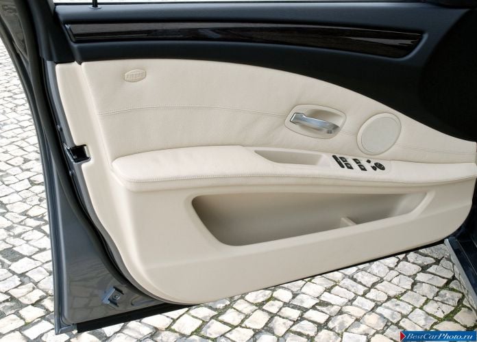 2008 BMW 530i Sedan - фотография 60 из 72 2008 BMW 530i Sedan - фотография 60 из 72