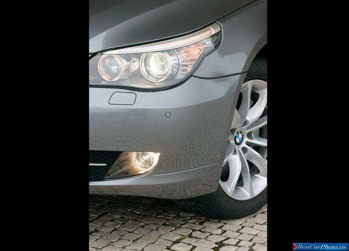 2008 BMW 530i Sedan - фотография 71 из 72 2008 BMW 530i Sedan - фотография 71 из 72