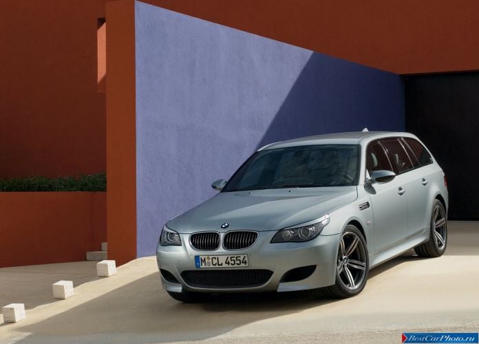 2008 BMW M5 Touring - фотография 1 из 9 2008 BMW M5 Touring - фотография 1 из 9