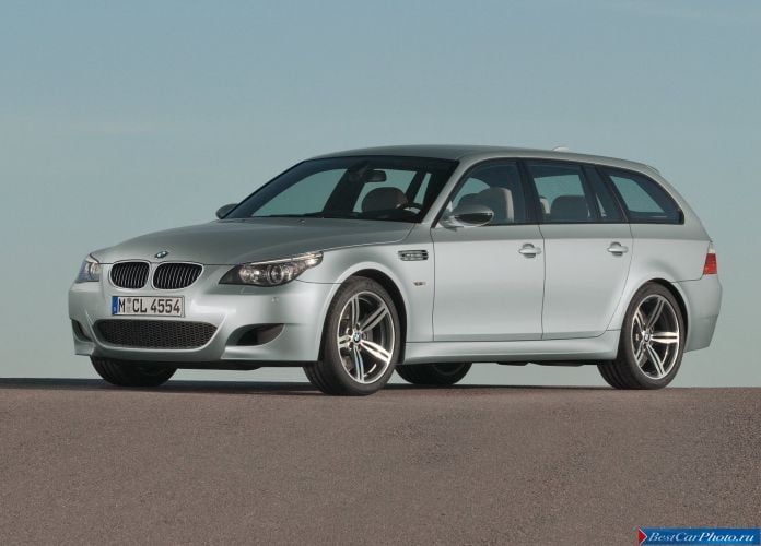 2008 BMW M5 Touring - фотография 2 из 9